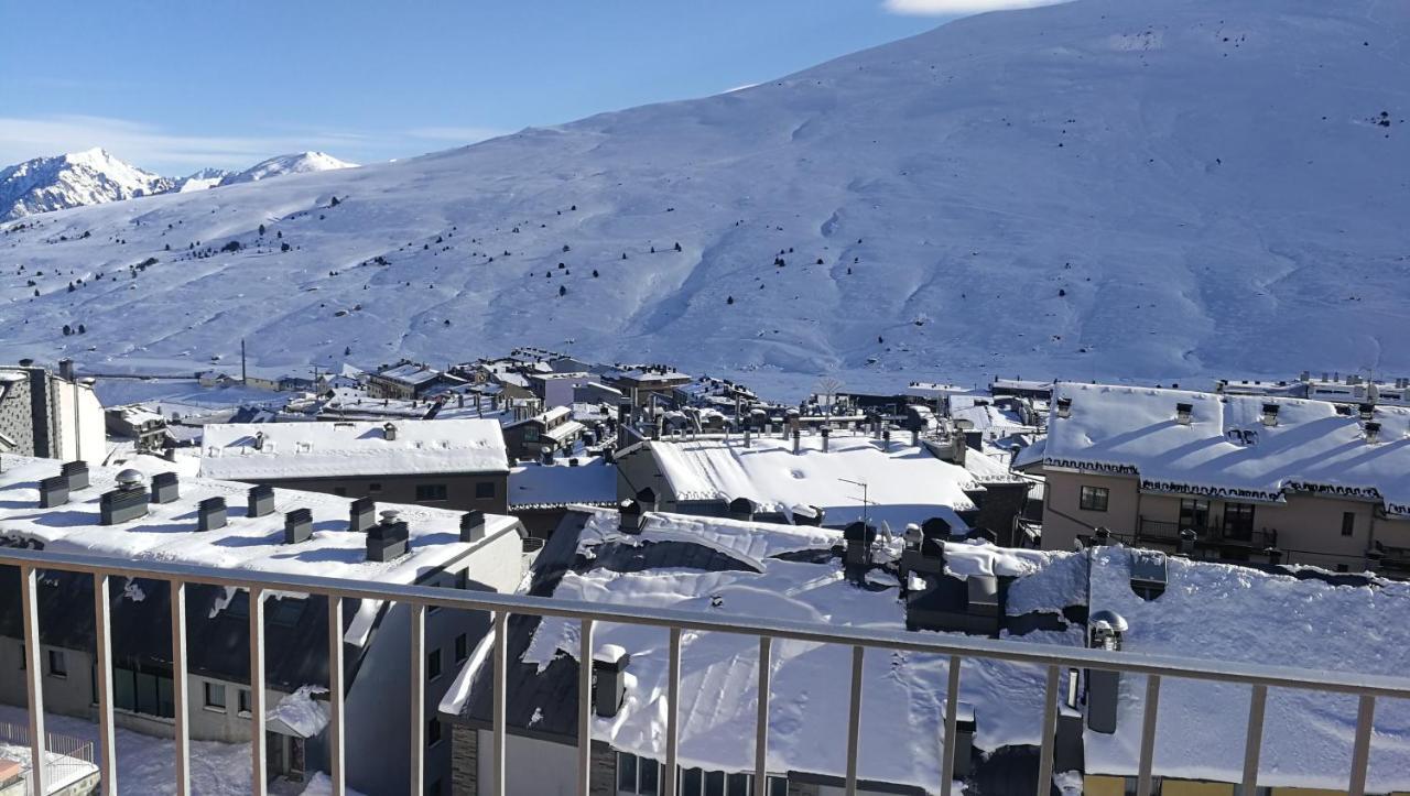 Apartaments Turistics Manzano Pas De La Casa Esterno foto