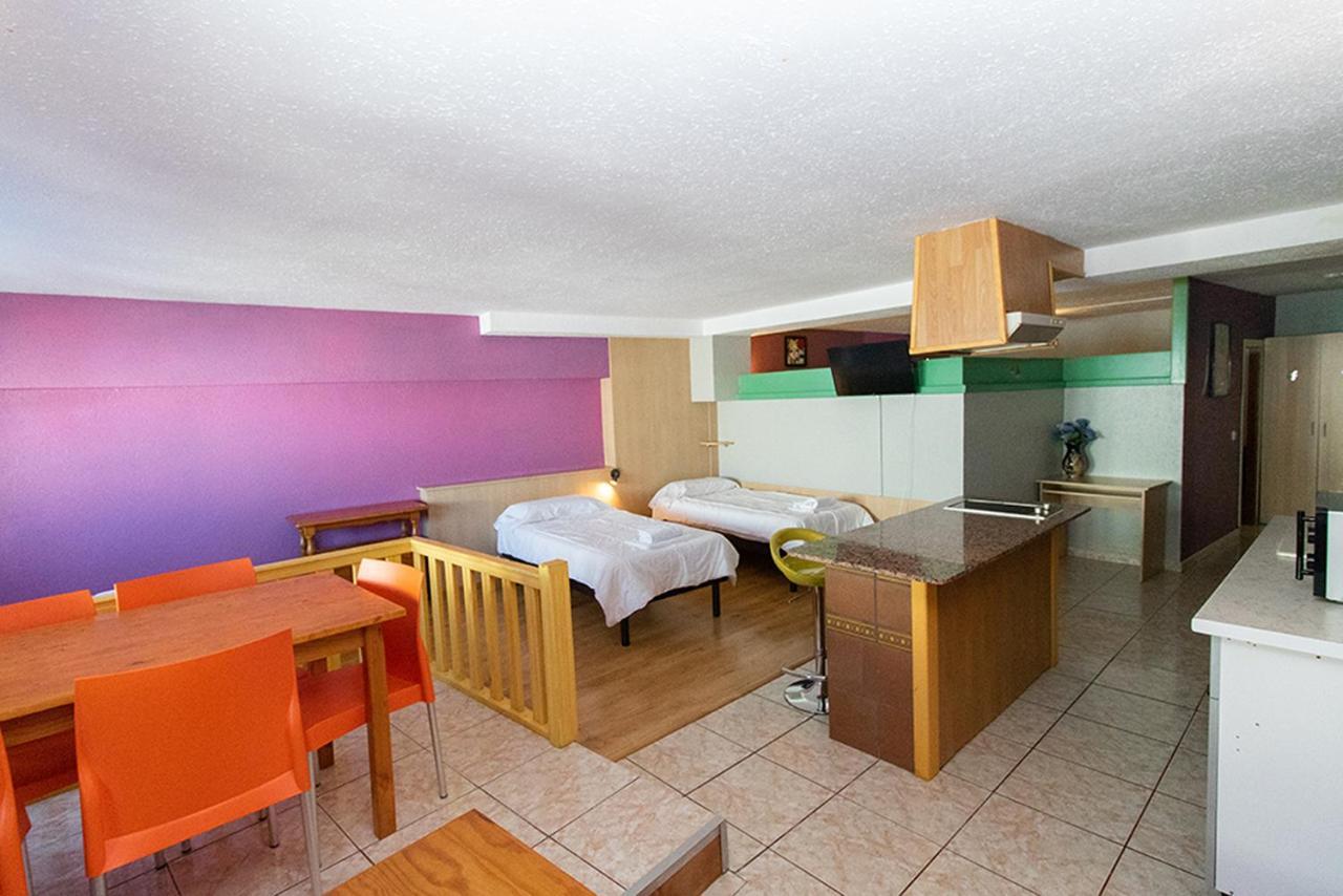 Apartaments Turistics Manzano Pas De La Casa Esterno foto