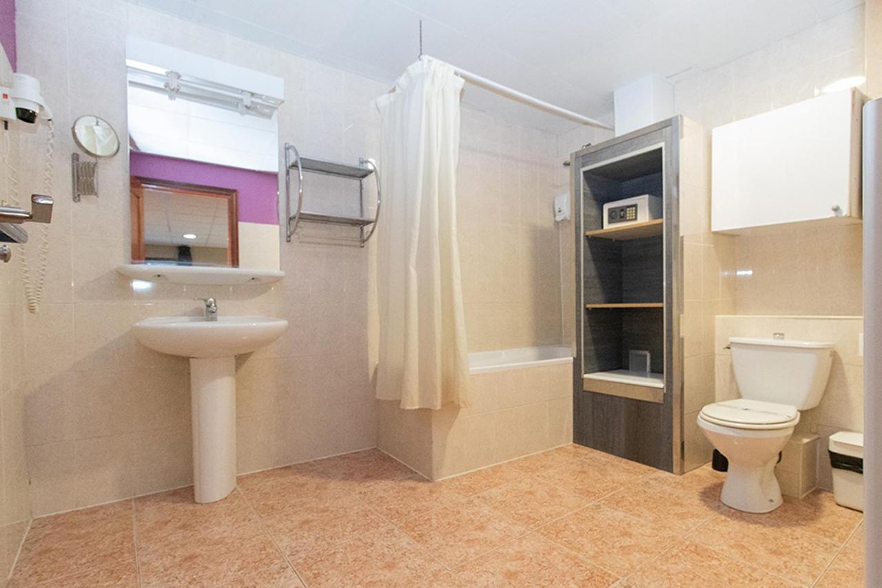 Apartaments Turistics Manzano Pas De La Casa Esterno foto
